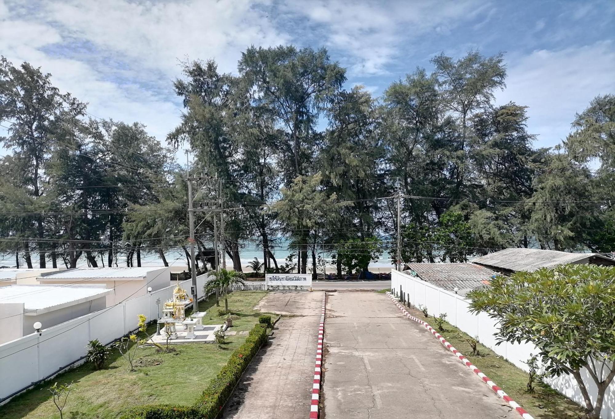 Beachfront Cozy Apartment Ban Phe